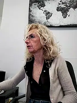 clarabell4 online show from March 4, 8:54 am