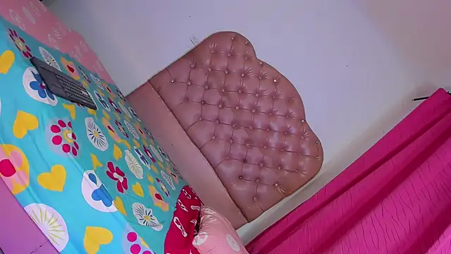 Valentina Horny777 online show from July 22, 9:32 am