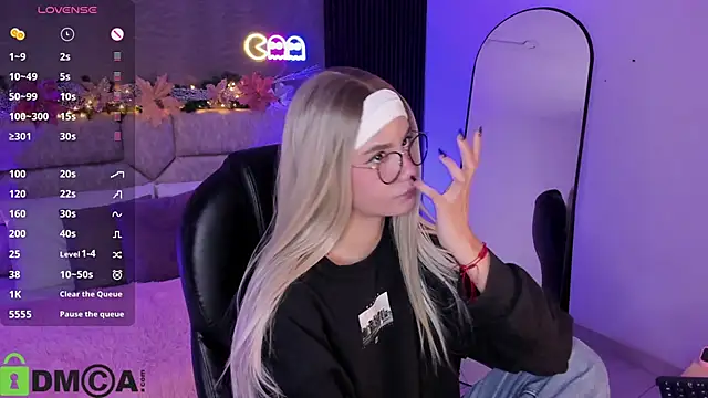 Arinextdoor online show from December 14, 1:44 am