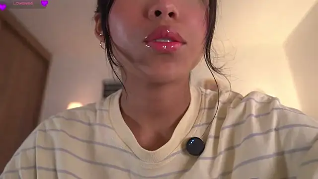 violeth     online show from March 25, 1:58 pm