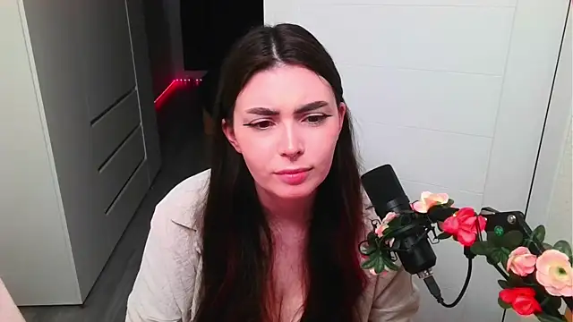 peachyness online show from April 30, 5:40 pm