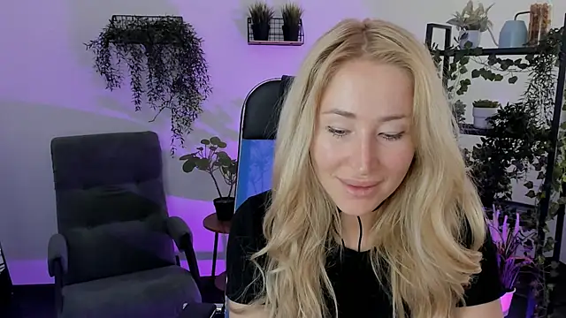 AstraMonroe online show from April 9, 6:19 am