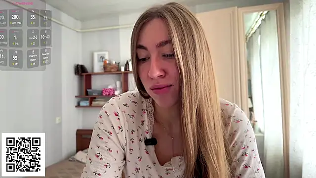AnnieBellie online show from June 5, 2:15 am
