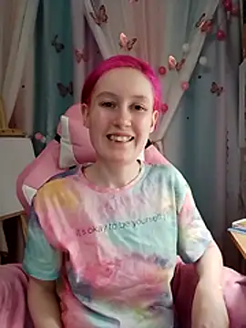 Fuzzy Unicorn online show from November 27, 7:39 pm