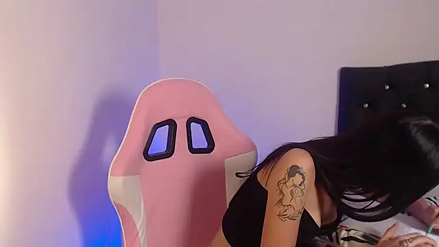 Lia  1 online show from February 27, 2:06 pm