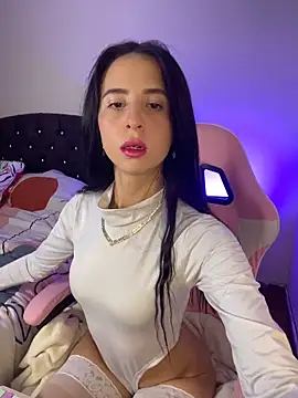 Lia  1 online show from March 2, 7:20 pm