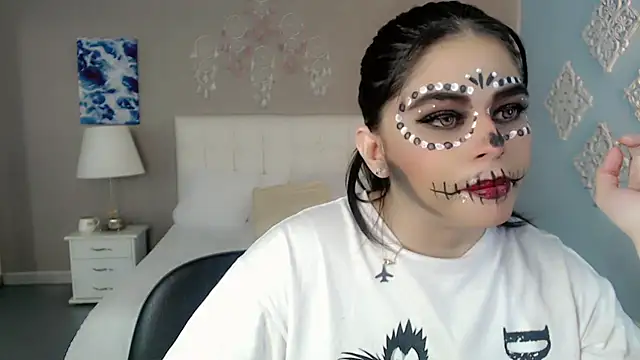 maddissonivanova online show from October 26, 7:20 pm