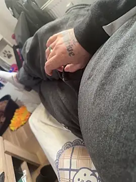 mrandmrsdarkside online show from March 10, 11:58 am