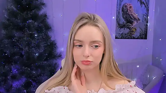 JuliaBrewwer online show from December 18, 2:00 pm