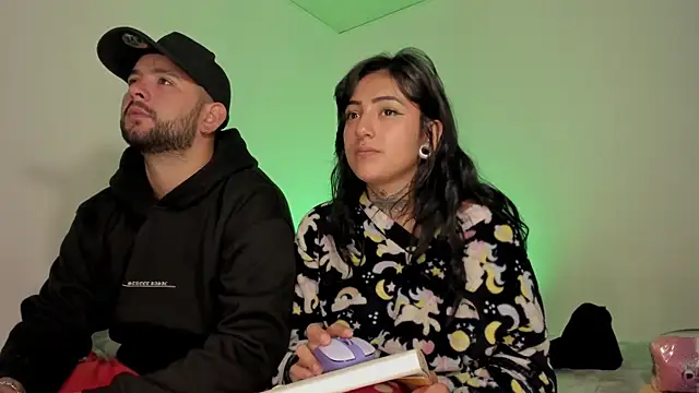 lola n apolo online show from September 11, 6:36 am