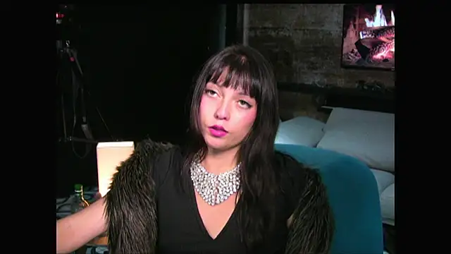 chloeey777  online show from February 4, 10:57 pm