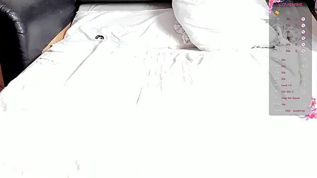 alice allens online show from April 12, 7:55 am