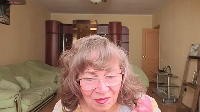 Betty Brick online show from April 28, 1:15 pm