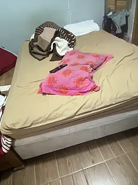 karysweetbeaury online show from February 19, 11:14 pm