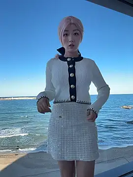 winter11 online show from November 10, 6:30 am