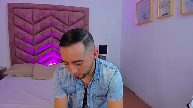 Lushian  online show from February 10, 3:04 pm