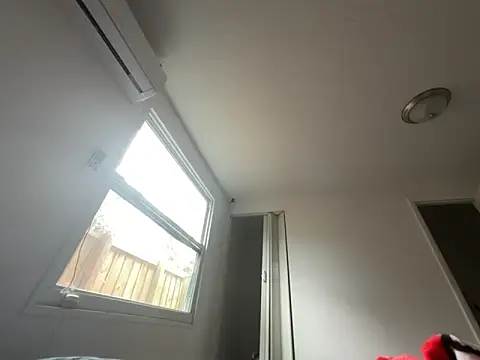 PrettyKittyMia online show from May 23, 8:51 pm