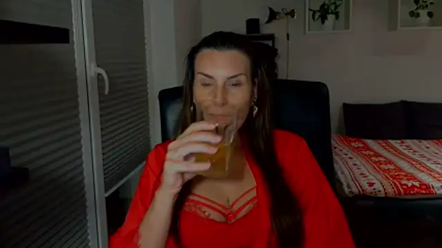 DonnaAmore online show from November 20, 9:27 pm