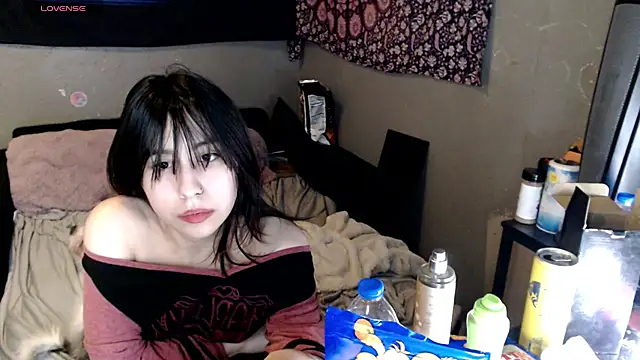 London Ray online show from December 4, 8:16 am