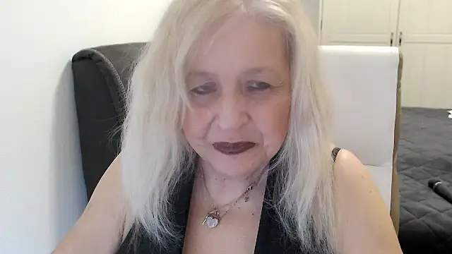 SusiLifeXXX online show from March 7, 10:50 pm