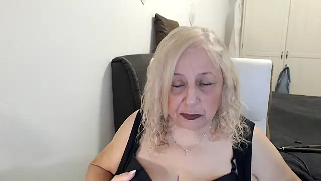SusiLifeXXX online show from May 27, 7:44 pm