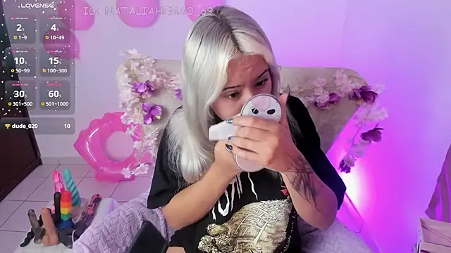 Nataliahenao69 online show from December 4, 3:13 pm