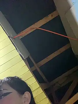 kiittyselenita online show from April 11, 5:35 am