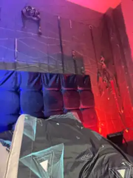 hi lucy online show from April 17, 5:26 pm