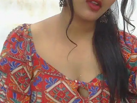 Snapshot of POOJA_199 chatting on October 20, 10:51 am POOJA 199 online show from October 20, 10:51 am