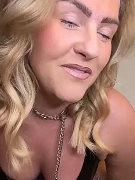 Charleigh xx online show from February 13, 10:55 pm