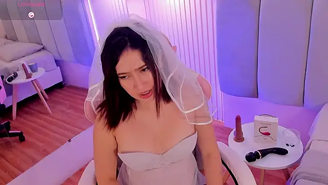 Skyyle  online show from March 11, 1:14 pm