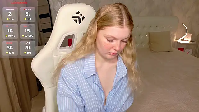 AmeliaDiamond online show from March 27, 2:24 am