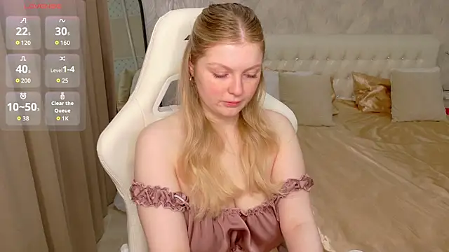 AmeliaDiamond online show from April 1, 12:55 am