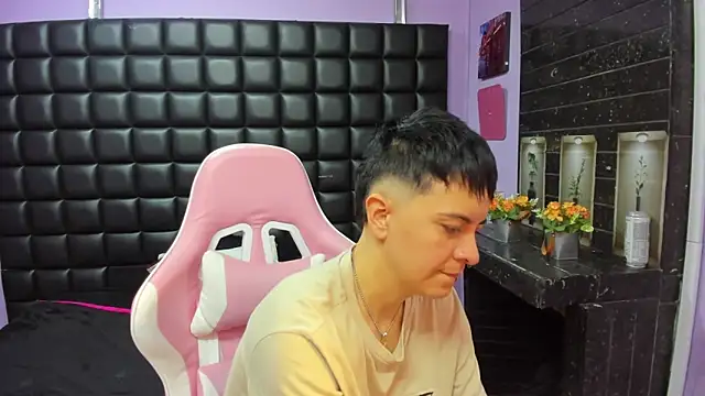  Hannah Hot online show from November 20, 2:18 pm