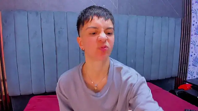  Hannah Hot online show from February 15, 7:51 am