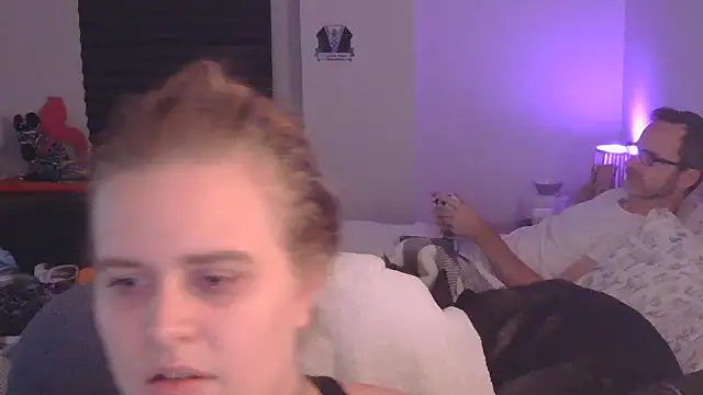 Sexyblonde12344 online show from September 18, 12:31 am