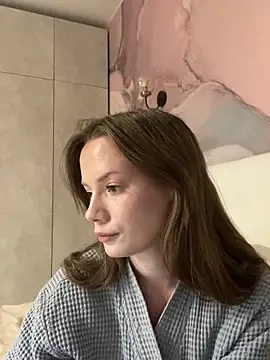 Rosie Holmes  online show from October 11, 1:36 pm