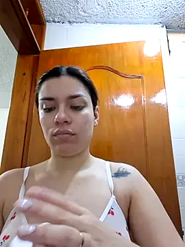 AmaiaSalvatore online show from February 28, 9:36 pm