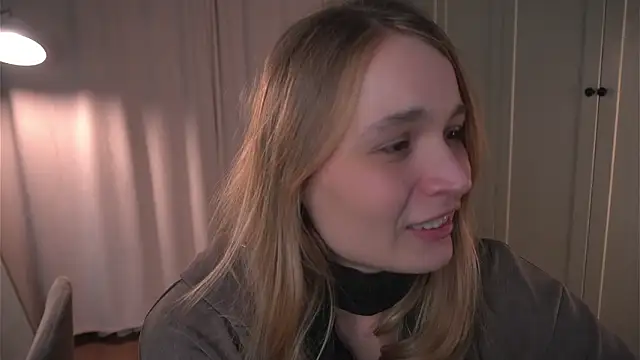 lisa schiele online show from January 13, 8:13 pm