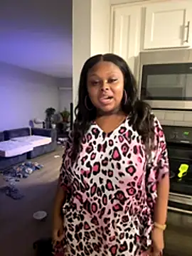 Snapshot of Juicystorm chatting on October 31, 5:42 am Juicystorm online show from October 31, 5:42 am