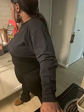 Snapshot of Juicystorm chatting on September 30, 11:31 pm Juicystorm online show from September 30, 11:31 pm