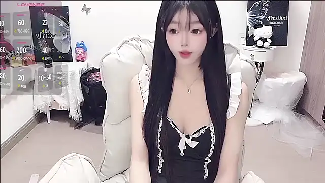-EEBABY online show from June 8, 1:34 pm