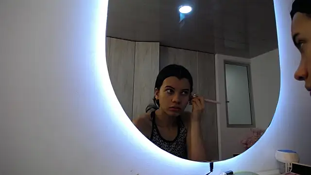 pinky f00x online show from November 24, 7:49 pm