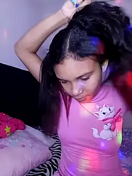 liz7skinny online show from March 17, 9:30 pm