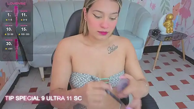 Paris09 v  online show from January 19, 12:34 pm