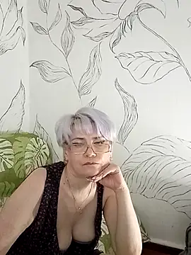 Snapshot of Catty_Lady chatting on September 11, 6:19 pm Catty Lady online show from September 11, 6:19 pm
