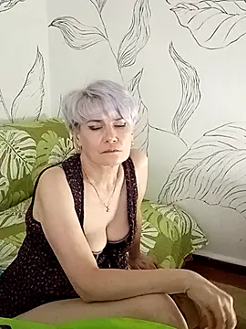 Snapshot of Catty_Lady chatting on September 10, 6:19 pm Catty Lady online show from September 10, 6:19 pm