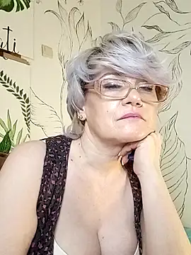 Catty Lady online show from March 13, 8:21 pm