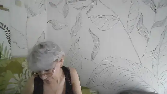 Snapshot of Catty_Lady chatting on September 24, 8:41 pm Catty Lady online show from September 24, 8:41 pm