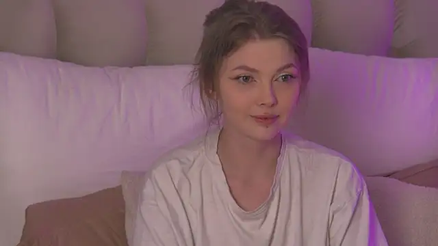 miamunn online show from April 6, 7:48 pm